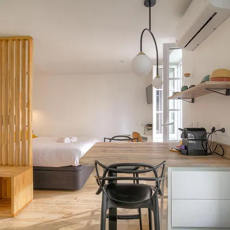 Appartement Joli Climatisé Avec Terrasse - Centre *